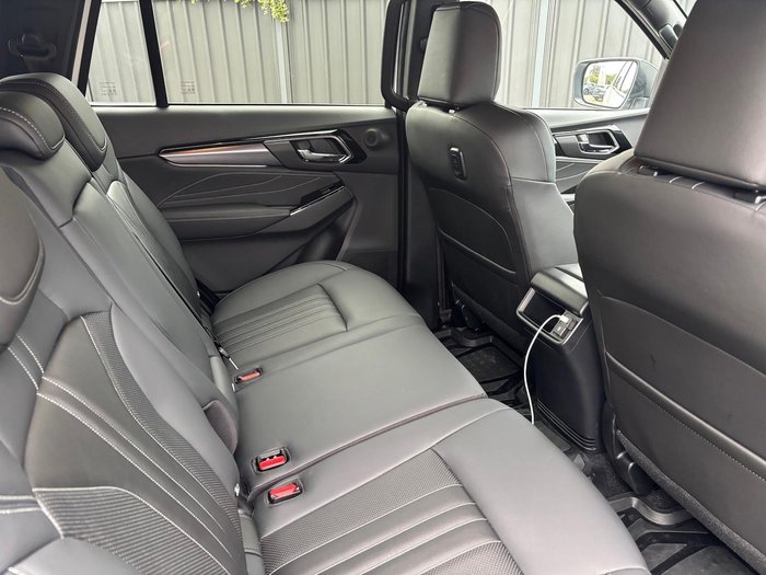 2025 Isuzu MU-X LS-T MY25.5 4X4 Dual Range Moonstone White