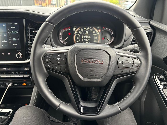 2025 Isuzu MU-X LS-T MY25.5 4X4 Dual Range Moonstone White