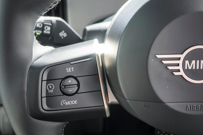 2025 MINI Cooper S Favoured