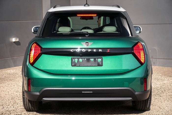 2025 MINI Cooper S Favoured