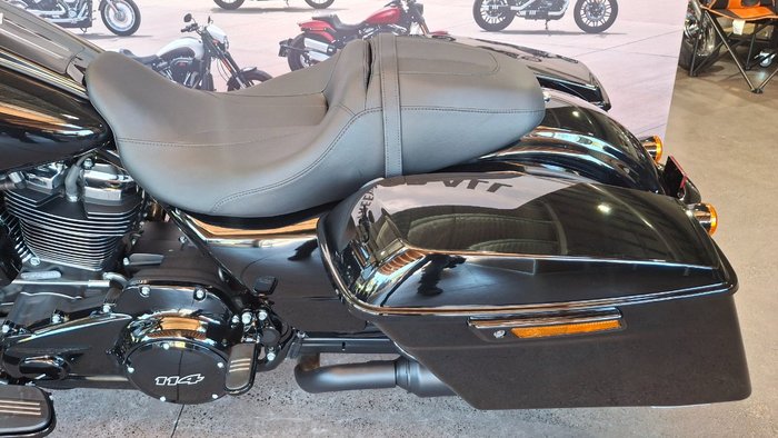 2025 Harley-davidson FLHRXS ROAD KING SPECIAL Vivid Black