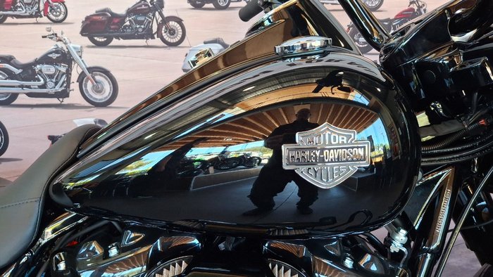 2025 Harley-davidson FLHRXS ROAD KING SPECIAL Vivid Black
