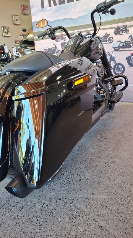 2025 Harley-davidson FLHRXS ROAD KING SPECIAL Vivid Black
