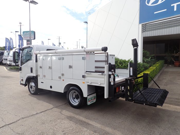 2018 ISUZU NLR 45-150