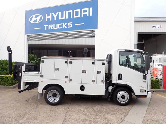 2018 ISUZU NLR 45-150