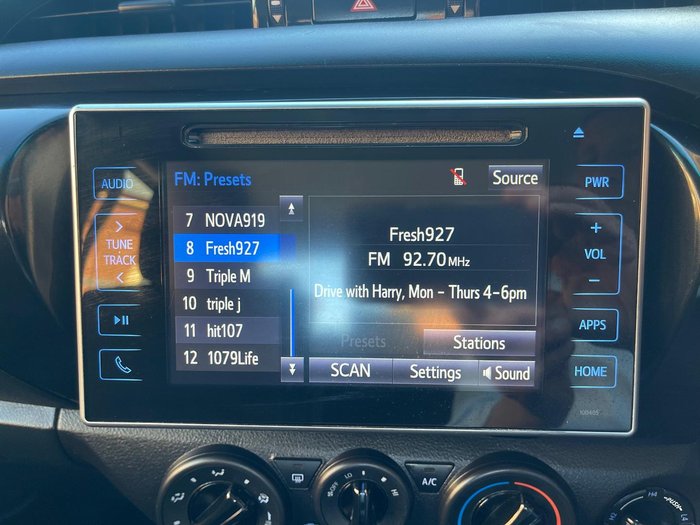 2019 Toyota Hilux SR