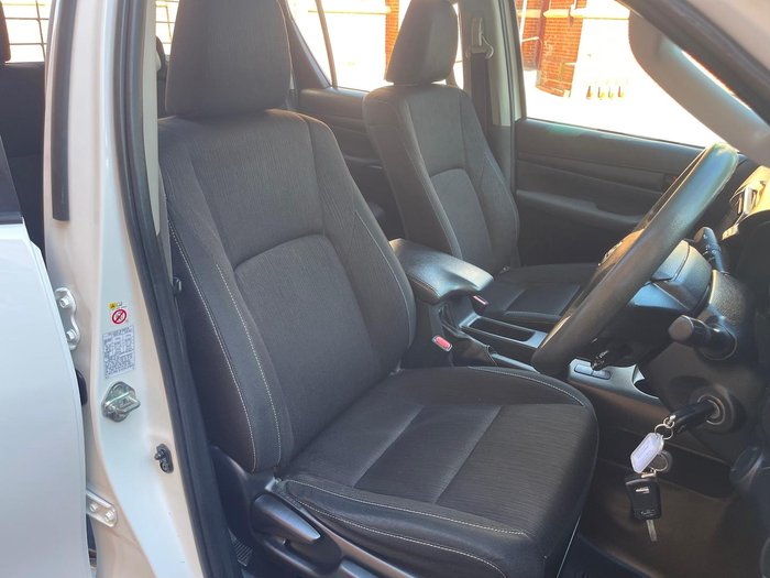 2019 Toyota Hilux SR