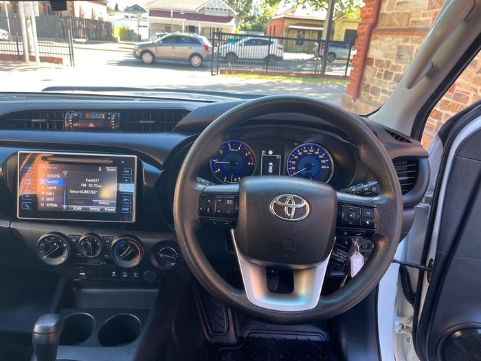 2019 Toyota Hilux SR