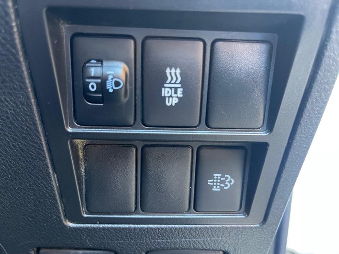 2019 Toyota Hilux SR