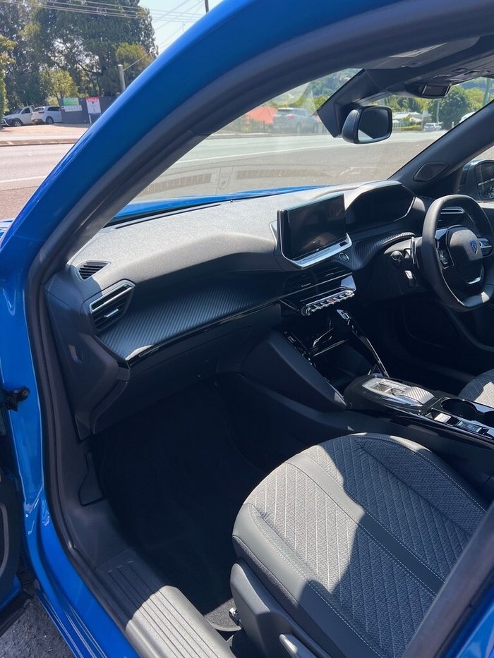 2023 Peugeot 2008 Allure