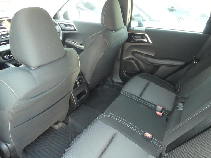 2023 Mitsubishi Outlander LS