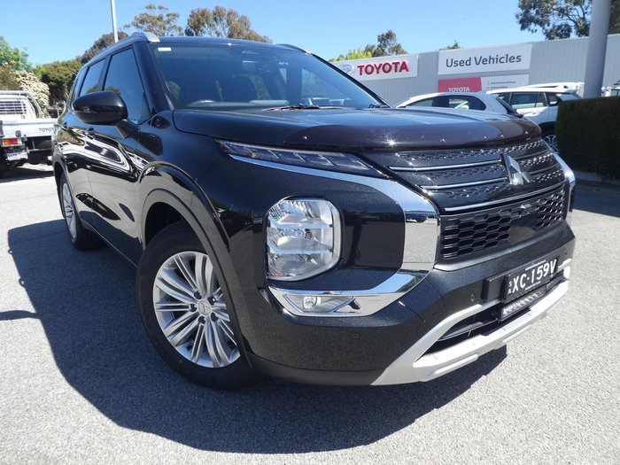 2023 Mitsubishi Outlander LS