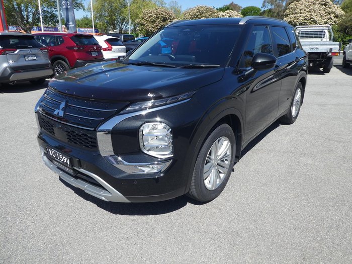 2023 Mitsubishi Outlander LS