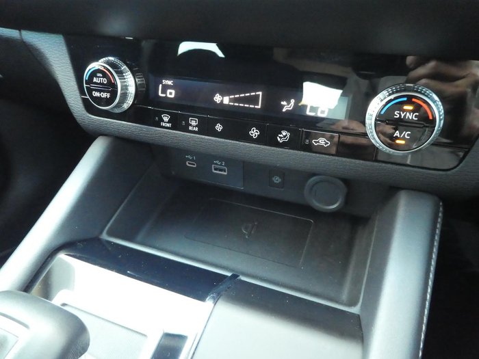 2023 Mitsubishi Outlander LS