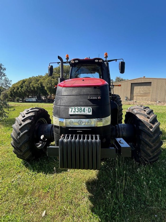 2018 CASE IH Magnum 310 Ultimate Red
