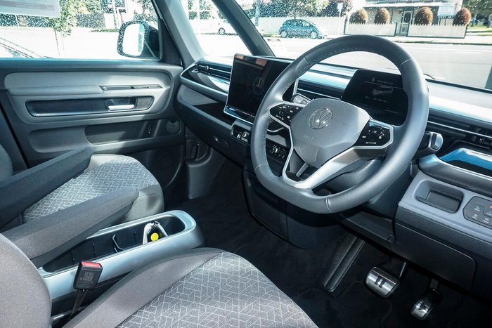 2025 Volkswagen ID. Buzz Pro BEV560