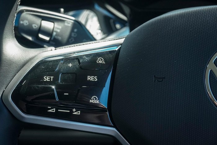 2025 Volkswagen ID. Buzz Pro BEV560