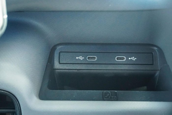 2025 Volkswagen ID. Buzz Pro BEV560