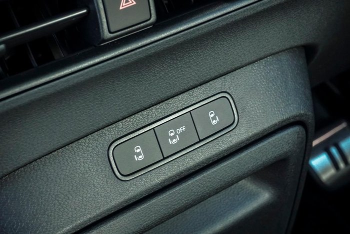 2025 Volkswagen ID. Buzz Pro BEV560