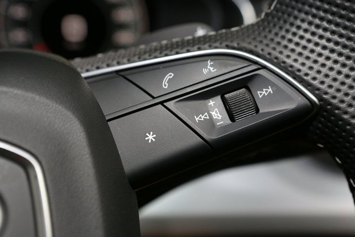 2022 Audi Q5 45 TFSI S line