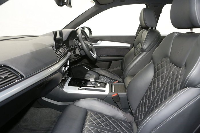 2022 Audi Q5 45 TFSI S line