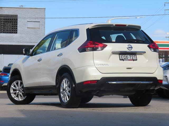 2021 Nissan X-TRAIL ST+