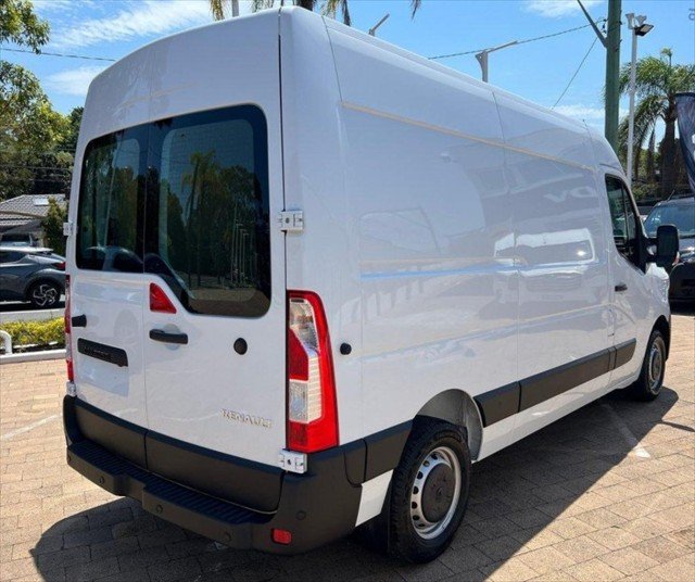2025 Renault Master Pro 110kW