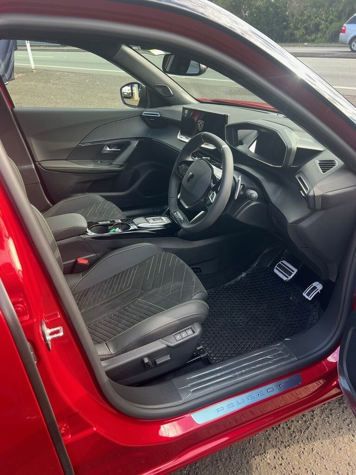 2025 Peugeot 2008 GT e-DCS Hybrid