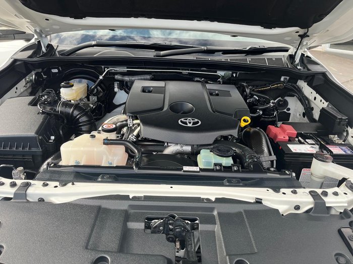 2020 Toyota Hilux SR5