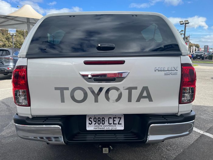 2020 Toyota Hilux SR5