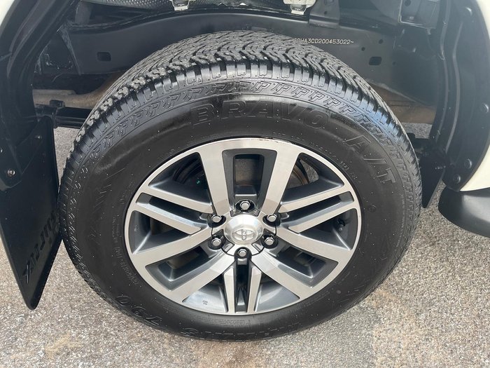 2020 Toyota Hilux SR5