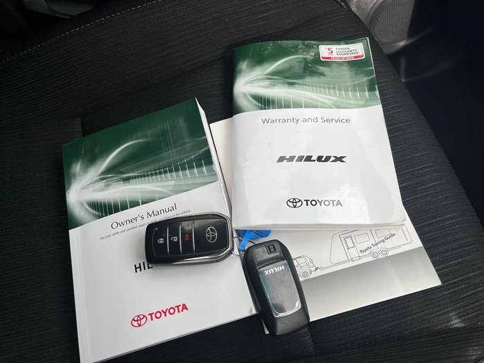 2020 Toyota Hilux SR5