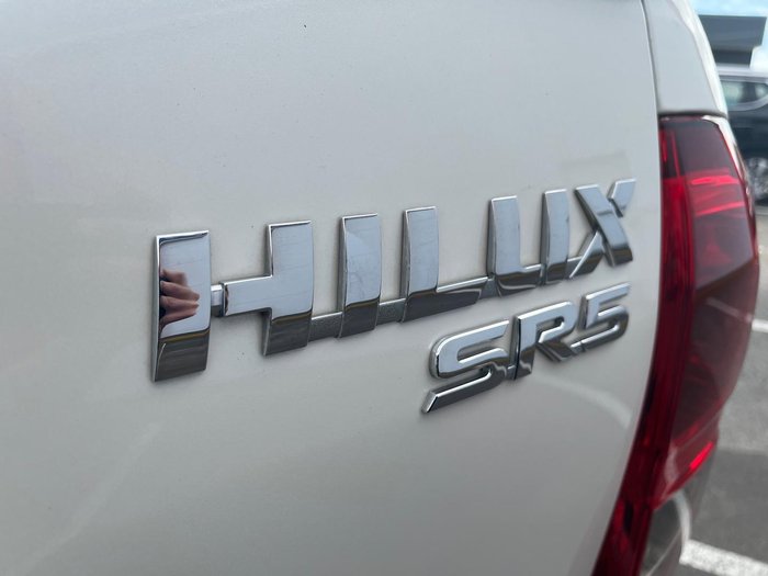 2020 Toyota Hilux SR5