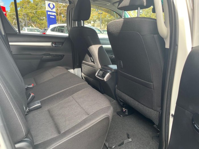 2020 Toyota Hilux SR5