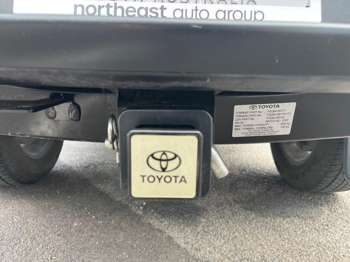 2020 Toyota Hilux SR5