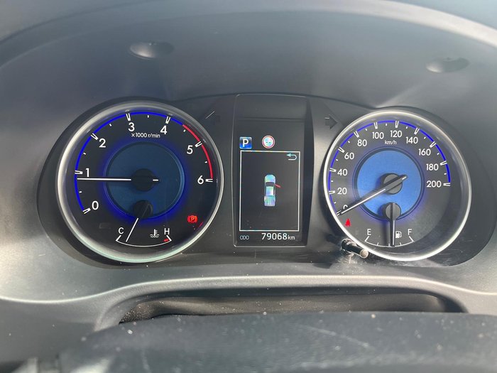 2020 Toyota Hilux SR5