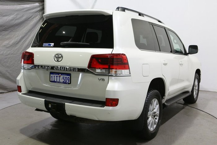 2021 Toyota Landcruiser VX