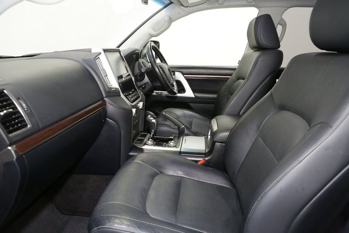 2021 Toyota Landcruiser VX