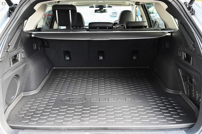 2025 Subaru Outback AWD Touring XT