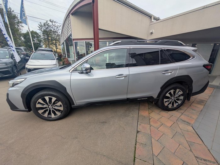 2024 Subaru Outback AWD Touring