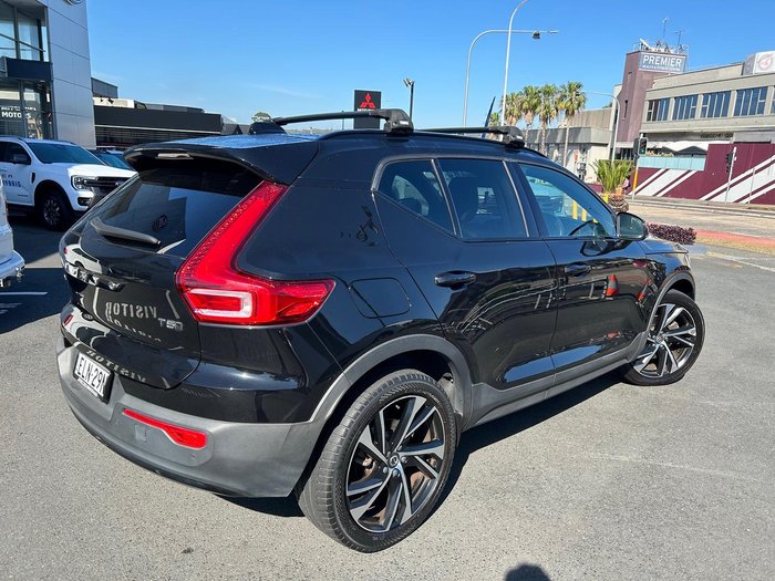 2020 Volvo XC40 T5 R-Design