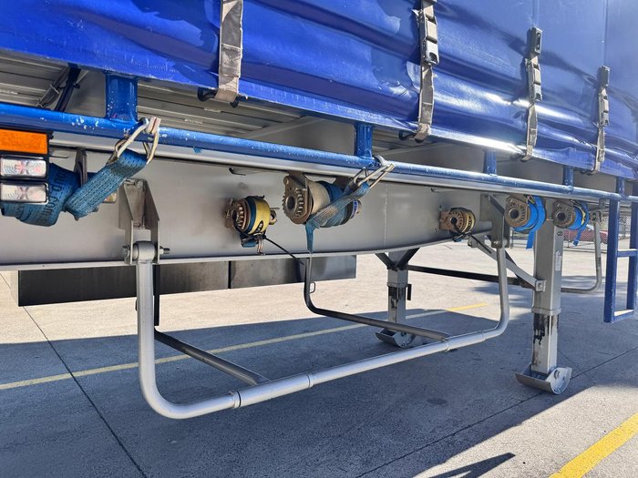 2022 Maxitrans St3 22 Pallet Sd Curtain Sider, R/T Rated