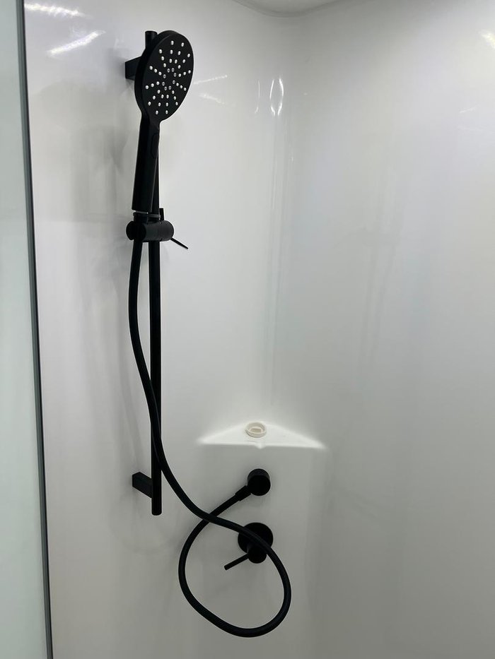 2025 Design RV Crx Semi Off Road Van 4+ 20'2''