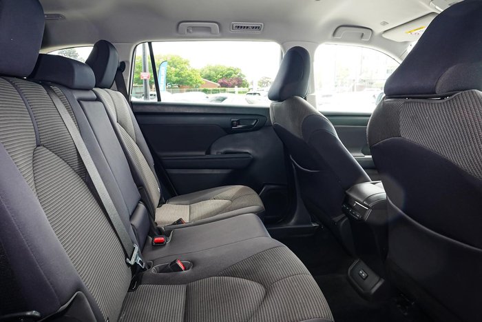 2023 Toyota Kluger GX