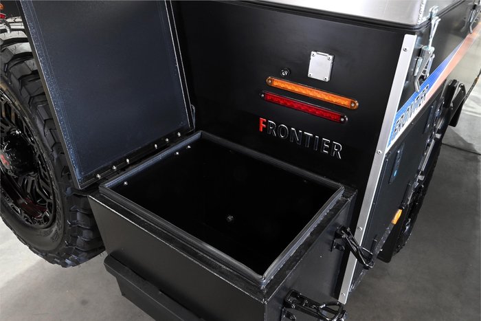 2025 Cub Frontier