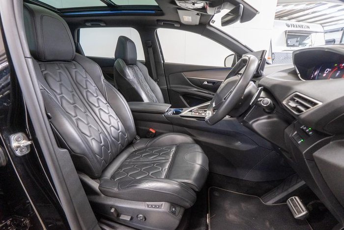 2022 Peugeot 5008 GT Sport