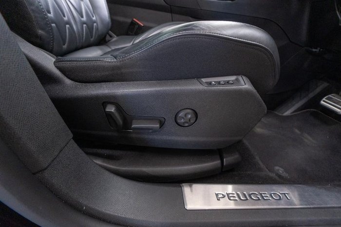 2022 Peugeot 5008 GT Sport