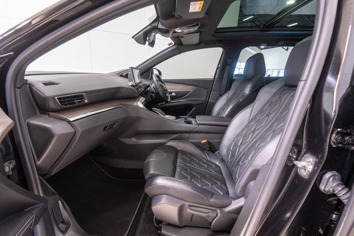 2022 Peugeot 5008 GT Sport