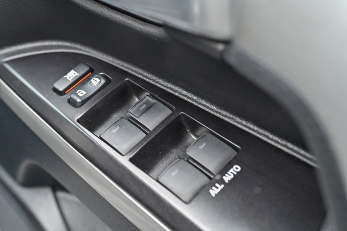 2018 Toyota Landcruiser VX VDJ200R 4X4 Dual Range Graphite