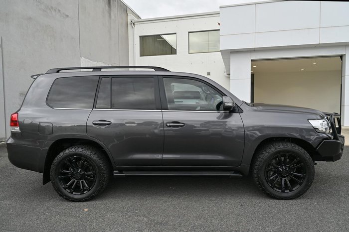 2018 Toyota Landcruiser VX VDJ200R 4X4 Dual Range Graphite
